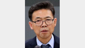 홍장표 “대기업 노동자, 임금 자발적 줄여 협력업체 지원해야”