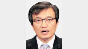 “北, 기지 폐기 약속한적 없다” 김의겸 靑대변인 발언 논란