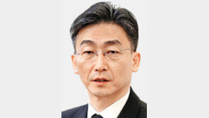 이국종 교수, 명예 해군 중령 진급