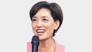 여성한인 첫 美하원의원 좌절 영 김 “한인 능력 인정 받아… 오뚝이처럼 또 도전”