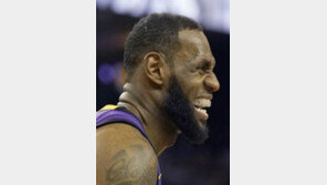 레이커스의 숙제 ‘킹’ 없이 이겨라