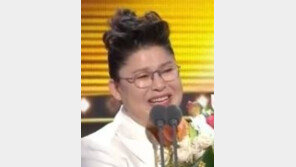 김숙 “이영자 언니, 대상 너무 축하…내년에 박나래 대상 가자”
