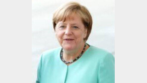 ‘메르켈 개인정보도 털렸다’ 해킹으로 뒤숭숭한 독일