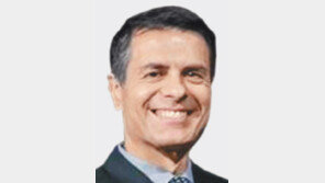 벤츠코리아 “전기車 앞세워 수입차 1위 지킬 것”