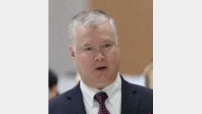 비건 “트럼프, 종전 준비 됐다…北 침공 않고 정권 붕괴 시도 안 해”