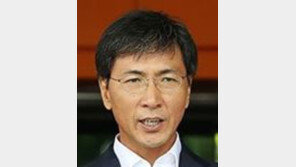 [속보]안희정, 2심서 징역 3년6개월 법정구속…1심 ‘무죄’ 판결 뒤집혀