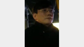 ‘폭행 혐의’ 손석희, 17일 경찰 출석…주점 CCTV 확보