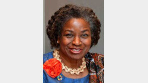 “남편 가사 참여 높여야 저출산문제 풀려”