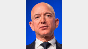 재산 147조… 베이조스, 올해도 세계최고 부자