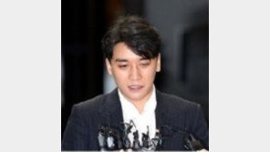 “유리홀딩스 유모 대표가 ‘경찰총장’과 문자” …유 대표 “경찰 아무도 몰라”