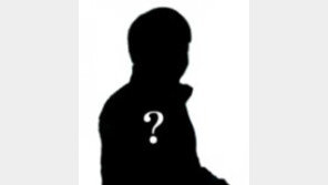 유리홀딩스 대표, 승리에 앞서 기습출석… 경찰 전용 동문으로, 어떻게?