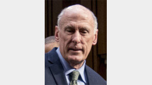 방한 美정보수장, 판문점 방문 막판에 취소