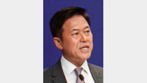박정호 SKT사장 “지배구조 개편, 올해 넘길수도”
