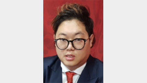 ‘유튜버 입담’만 보고 중계석 앉혔다가… 인종차별-나상호 발언 말썽 감스트