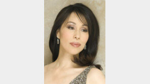 “일곱색깔 목소리의 향연… 두드러지는 ‘단 한 사람’이 없었다”