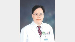 손발 떨림… 나이 들면 다 그렇다? 파킨슨병 위험 신호일 수도 있어