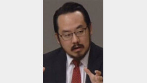 자유조선 변호인 “홍창, 北암살 피해 은신중”