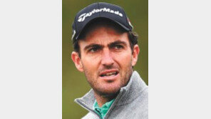 “우즈-디섐보, 왜 이리 경기 질질 끄나”