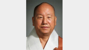 “자비와 희망의 등을 켭시다” 조계종 종정 진제 스님 봉축 법어