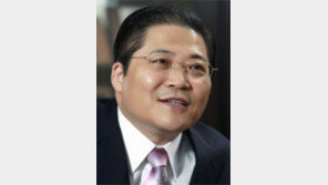 [기고/소강석]별은 어둠을 통해서만 보인다