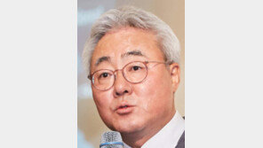 “한 번 충전해 500km 달리는 車배터리 연내 세계 첫 개발”