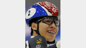 황대헌, 쇼트트랙 월드컵 1000m도 우승 2관왕