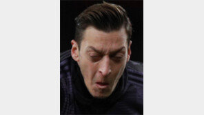 자국 비난한 축구스타 중계 끊은 中국영방송