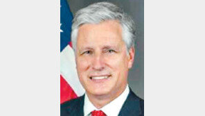 美안보보좌관 “트럼프, 김정은에 협상재개 의사 전달”