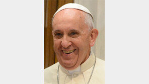 교황 집전 주일 삼종기도 미사… 코로나로 사상 첫 인터넷 생중계