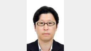 한국연구재단 나노·반도체단장 김덕기