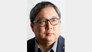 “몸을 낮추니 마음을 얻더라”[오늘과 내일/김종석]