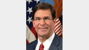 [단독]에스퍼 “北위협 예의주시… 나쁜 행동엔 보상 안한다”