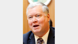 기대치 낮췄나… 비건, 북미협상 오른팔 동행 안해