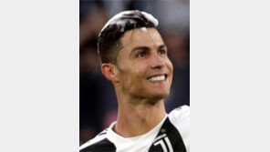 막히면 돕는 메시, 또 한번의 역사