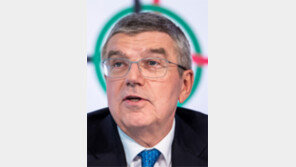 바흐 “내년 도쿄올림픽 무관중 경기 원치 않아”