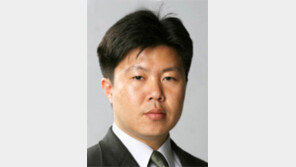 문제는 신뢰 회복이다[오늘과 내일/장택동]