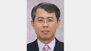 대법원장+대법관 14명중 6명… 진보 색 짙어진 대법원