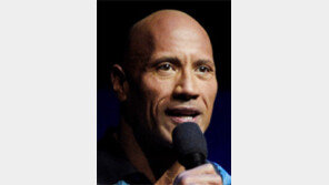 ‘할리우드 스타’ 드웨인 존슨, “가족 모두 코로나 걸렸다 회복”