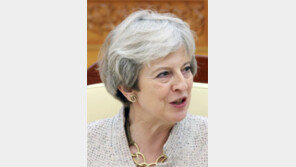 “코로나 방역 노하우 배우겠다” 메이 英 前총리, 서울시 방문