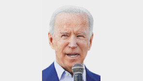 바이든 “트럼프는 괴벨스-카스트로 같은 존재”