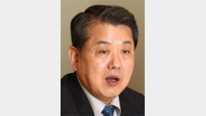 中대사관서 韓美구호 “같이 갑시다” 외친 與의원 