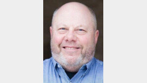 한달전 코로나로 사망한 후보 美하원 당선