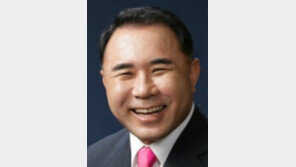 [스포츠 단신]윤홍근 BBQ 회장, 빙상연맹 회장 당선