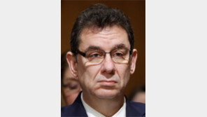 백신 성과 발표한 날, 주식 판 화이자 CEO