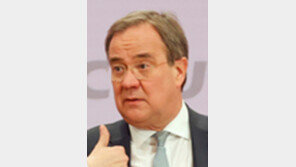 獨 ‘포스트 메르켈’에 메르켈 측근 라셰트 당선