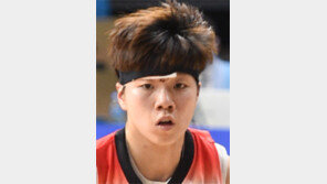 [스포츠 단신]여자농구 BNK, 2위 우리은행 잡고 탈꼴찌