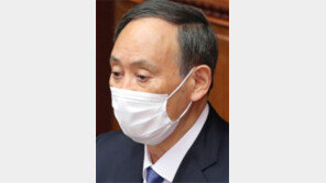 스가 日총리 “韓 적절한 대응 강하게 요구할것”