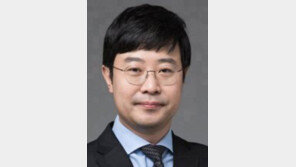 누군가는 끝이 아니라고 경고해야 한다[오늘과 내일/이성호]