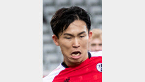 [스포츠 단신]정우영 20m 선제골… 도르트문트 격파 앞장