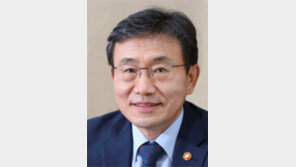 “사회적 거리두기, 이제 자율과 책임으로 해야”